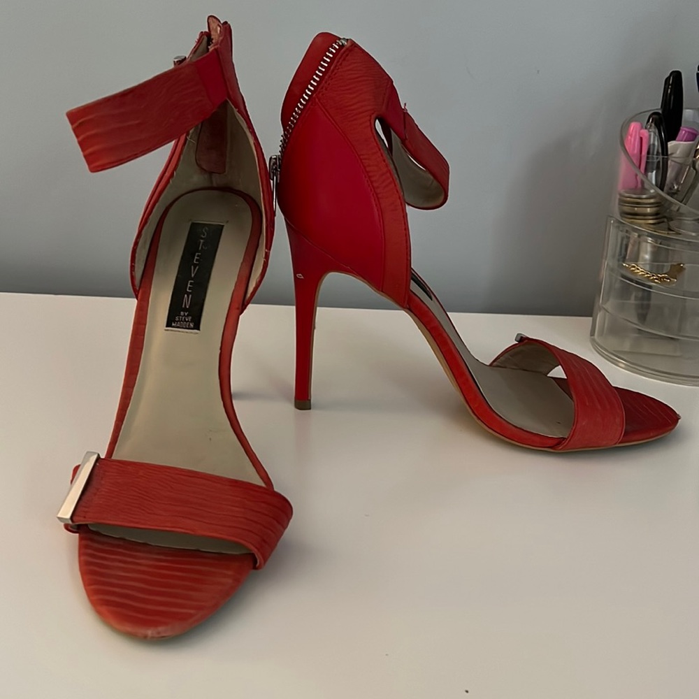 Steven heels